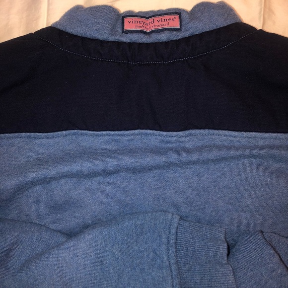 Men’s Vineyard Vines 1/4 Zip - Picture 2 of 5